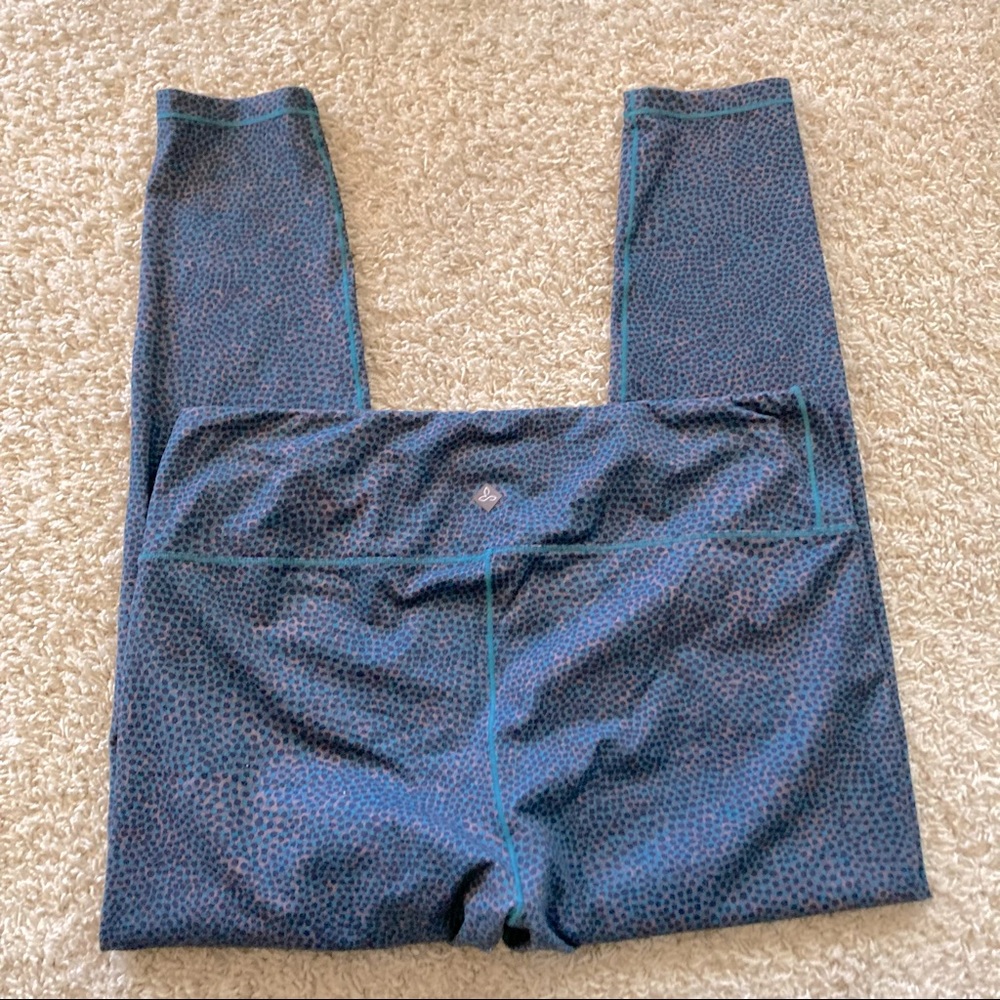 Prana Workout Pants - Picture 4 of 5